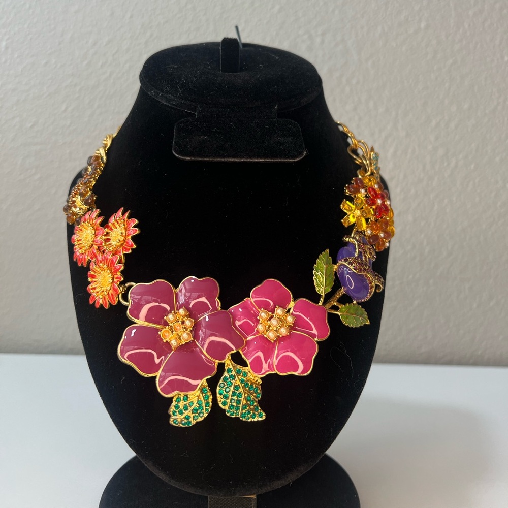 VTG Joan Rivers Hummingbird Floral Necklace - NUMBERED PIECE